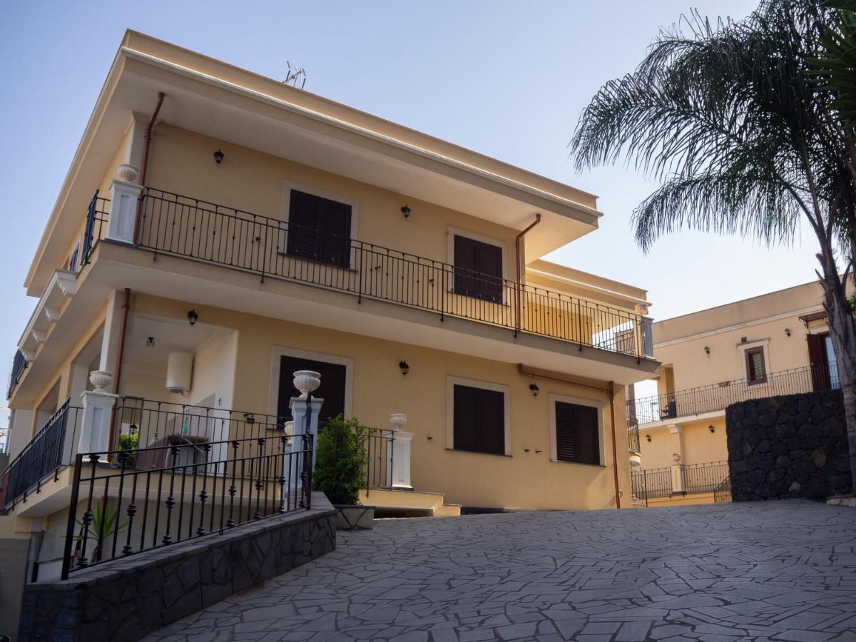 Viaggio In Sicilia B&B Гравина-ди-Катания Экстерьер фото